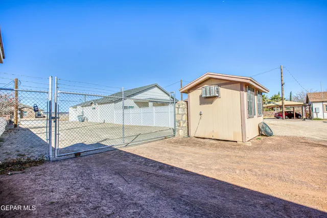 $550,000 | 440 James Street, El Paso, TX 79915