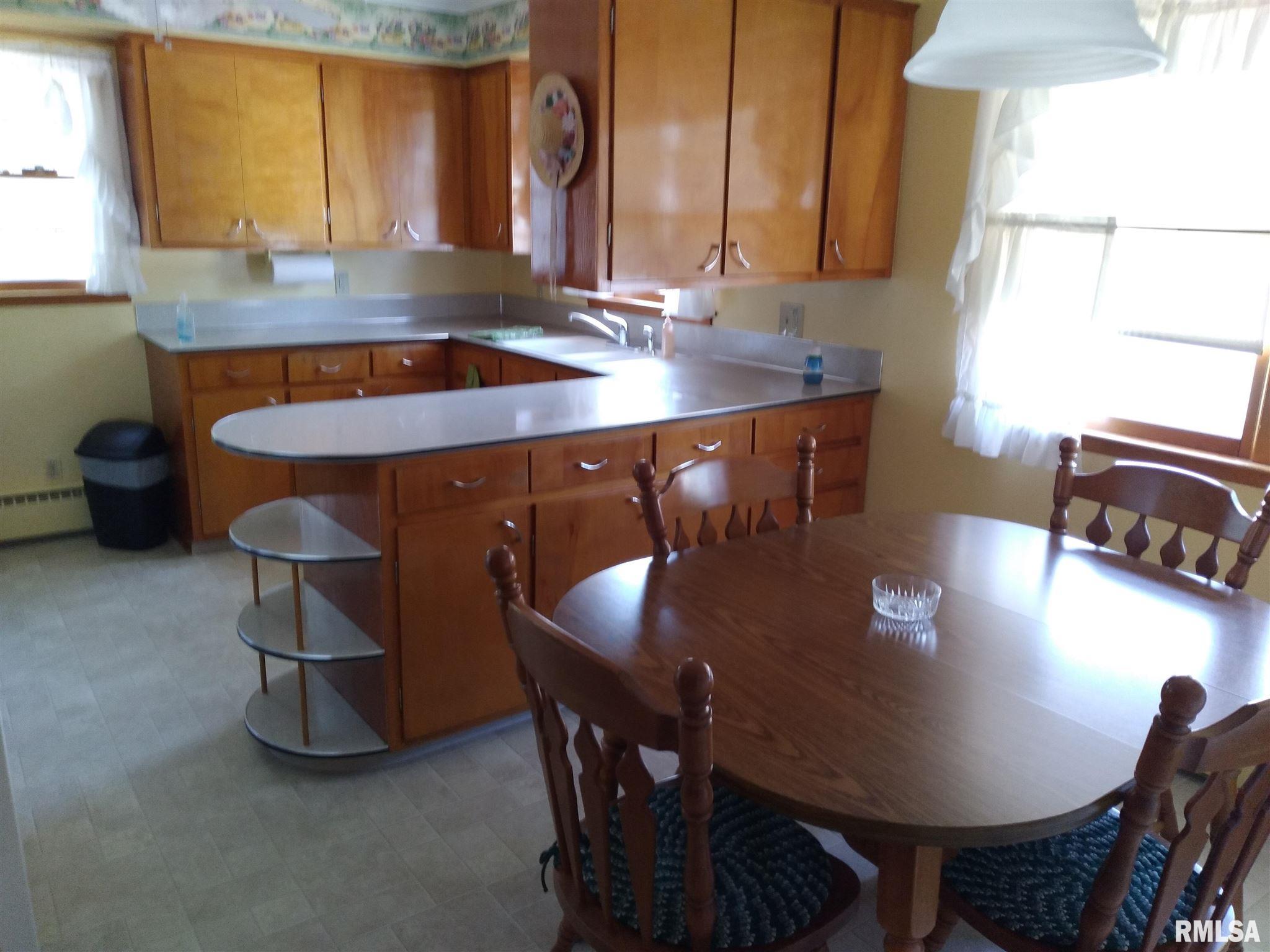 259 Ruth Place Clinton, IA 52732 - Photo 11 of 25 Gallery Image 11