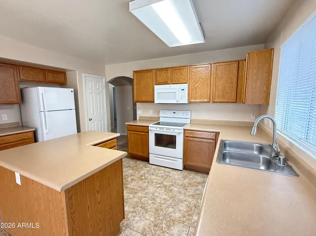 $1,495 | 11829 West Shaw Butte Drive, El Mirage, AZ 85335