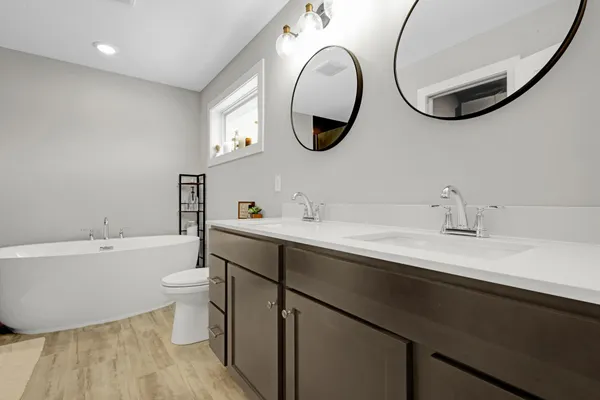 $525,000 | 11411 Latham Lane, Chisago City, MN 55013