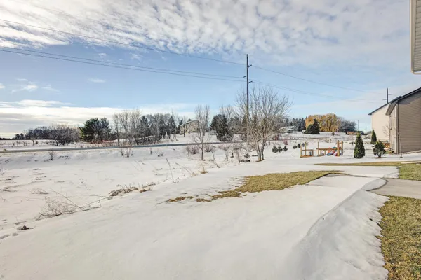 $525,000 | 11411 Latham Lane, Chisago City, MN 55013