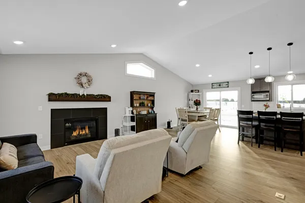 $525,000 | 11411 Latham Lane, Chisago City, MN 55013