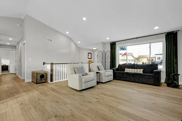 $525,000 | 11411 Latham Lane, Chisago City, MN 55013