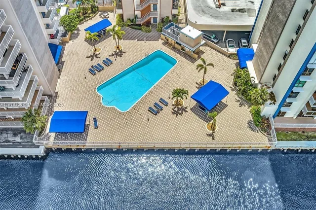 $2,050 | 1600 South Ocean Drive, Unit 12C, Hollywood, FL 33019