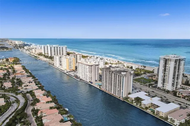 $2,050 | 1600 South Ocean Drive, Unit 12C, Hollywood, FL 33019