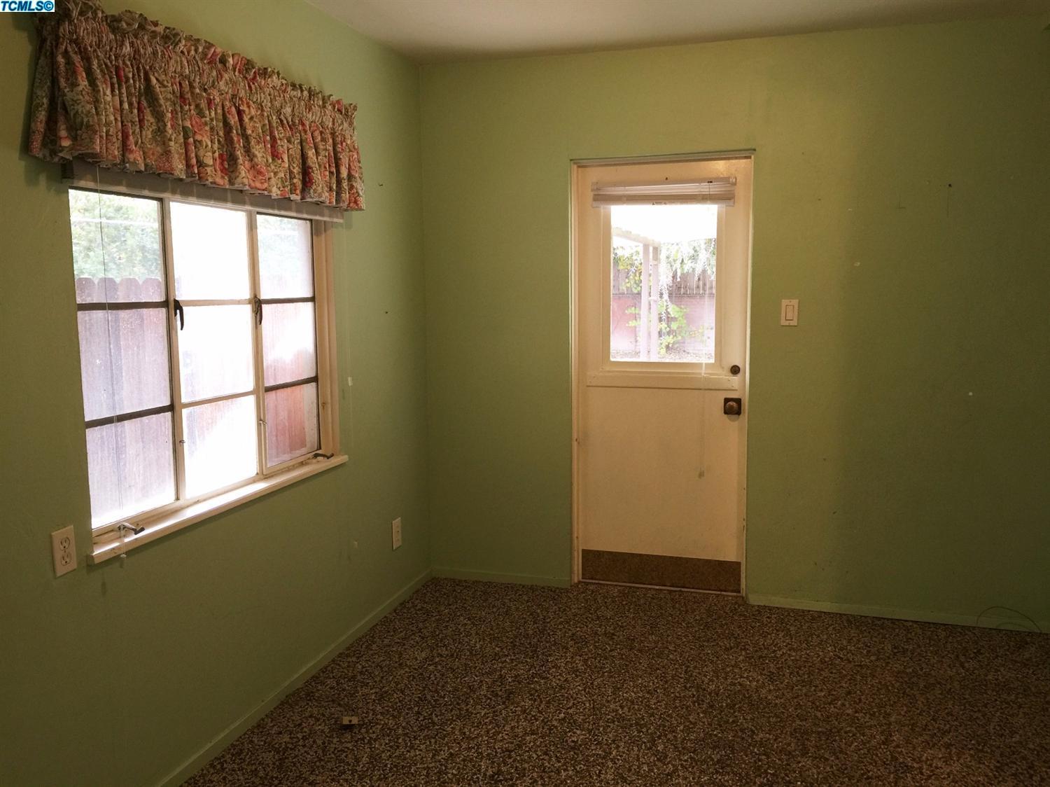 332 Channing Way Exeter, CA 93221 - Photo 10 of 29 Additional Photo