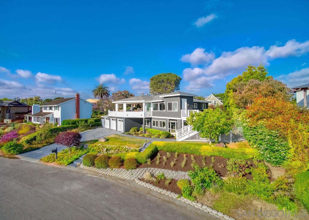 134 Brookdale Place Solana Beach, CA 92075 - Photo 5 of 25