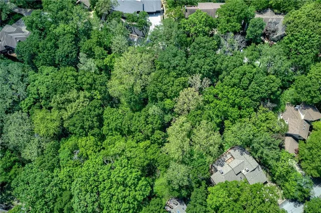 $125,000 | Bluff View, Parkville, MO 64152