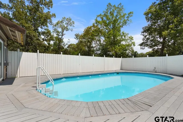 $465,000 | 13833 Big Oak Bay Road, Tyler, TX 75707