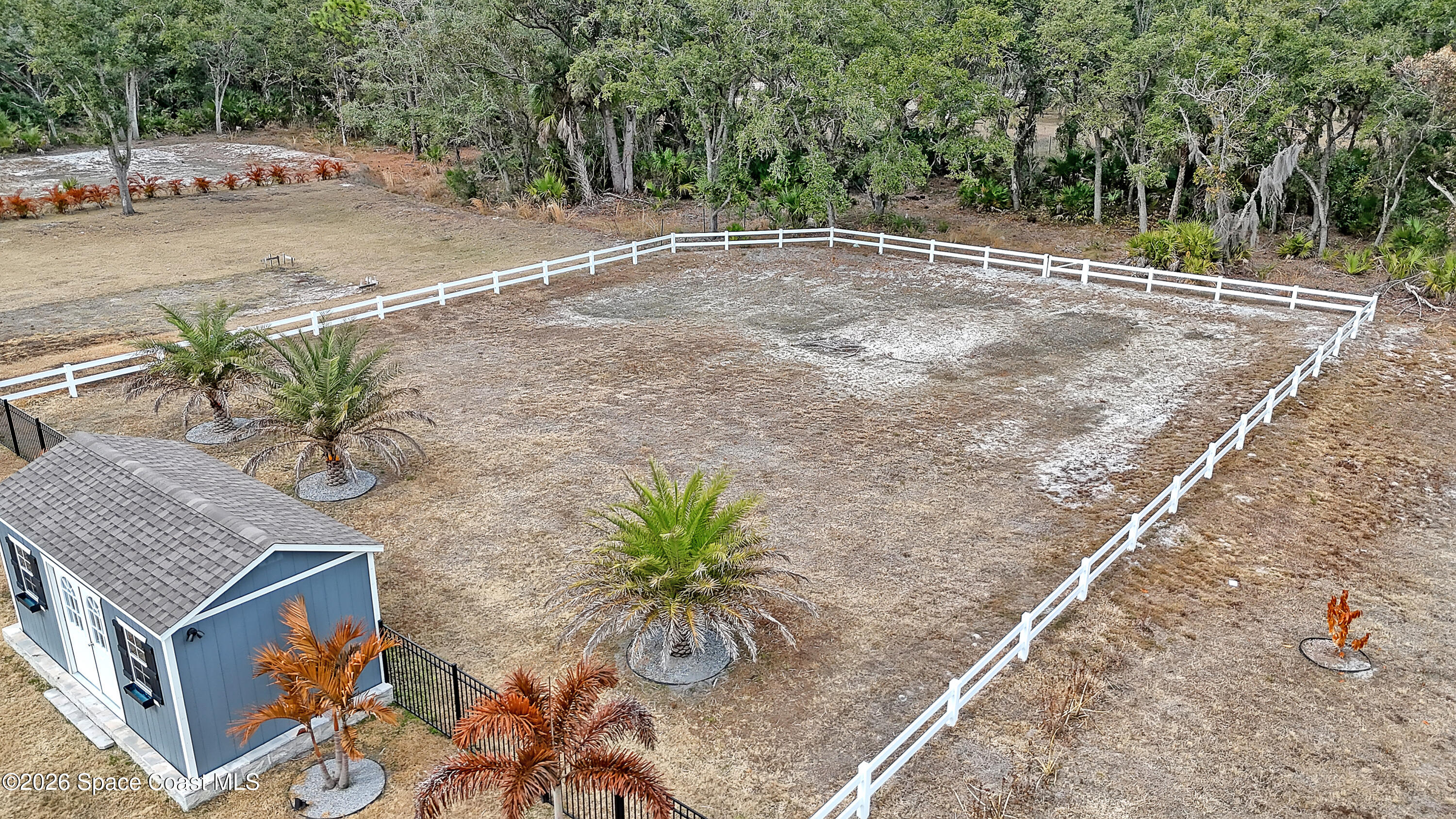 1837 Market Circle Northeast Palm Bay, FL 32905 - Photo 5 of 57 an outdoor space with patio
