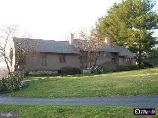1109 Washington Ridge South West Chester, PA 19382 - Photo 1 of 5 Gallery Image 1