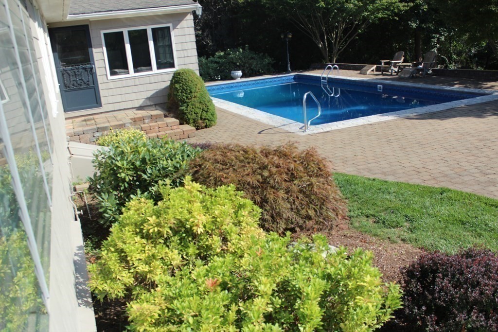 65 Ridge Road East Longmeadow, MA 01028 - Photo 16 of 39 Gallery Image 16
