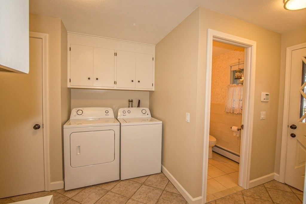 65 Ridge Road East Longmeadow, MA 01028 - Photo 19 of 39 Gallery Image 19