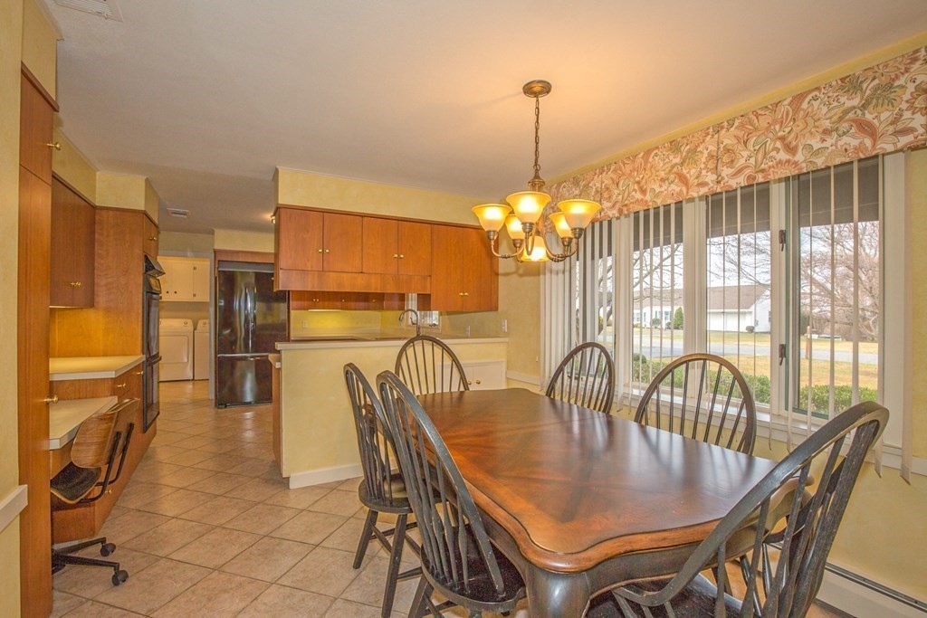 65 Ridge Road East Longmeadow, MA 01028 - Photo 5 of 39 Gallery Image 5