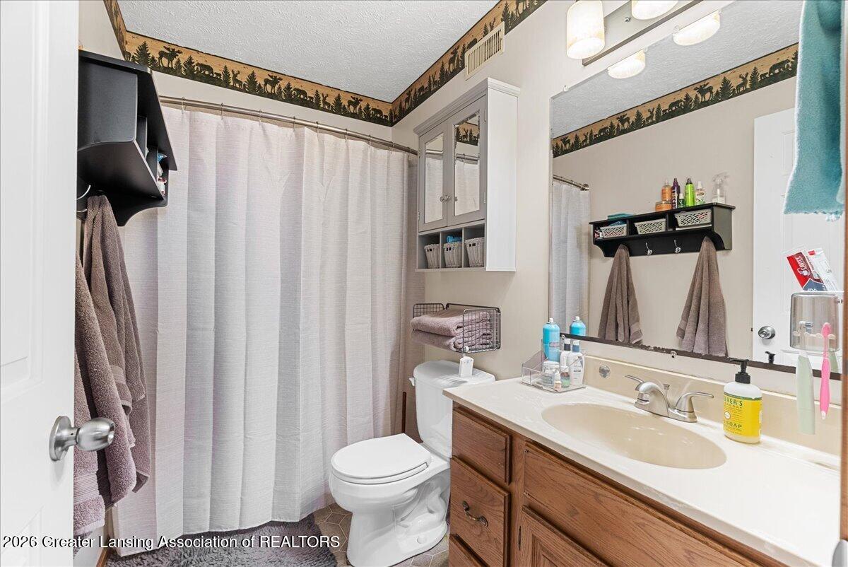 7250 Oneida Road Charlotte, MI 48813 - Photo 17 of 32 24-Media Jett - 35
