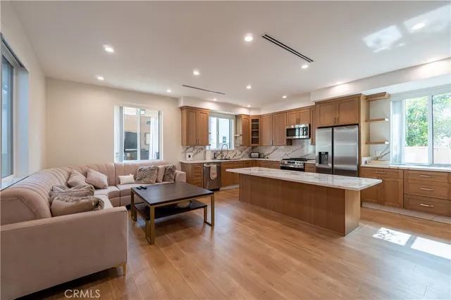 $2,575 | 1205 North Maryland Avenue, Unit A, Glendale, CA 91207