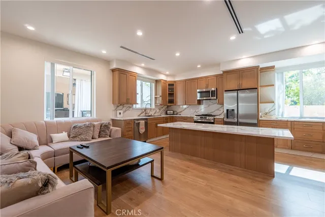 $2,575 | 1205 North Maryland Avenue, Unit A, Glendale, CA 91207