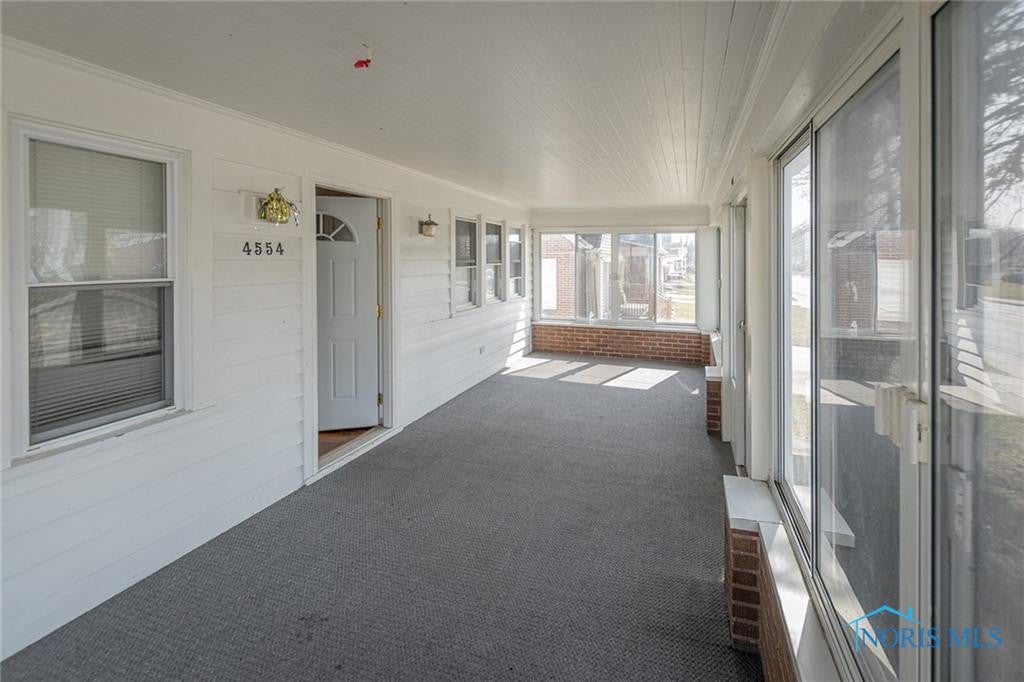 4554 Douglas Road Toledo, OH 43613 - Photo 20 of 21 Photo 28