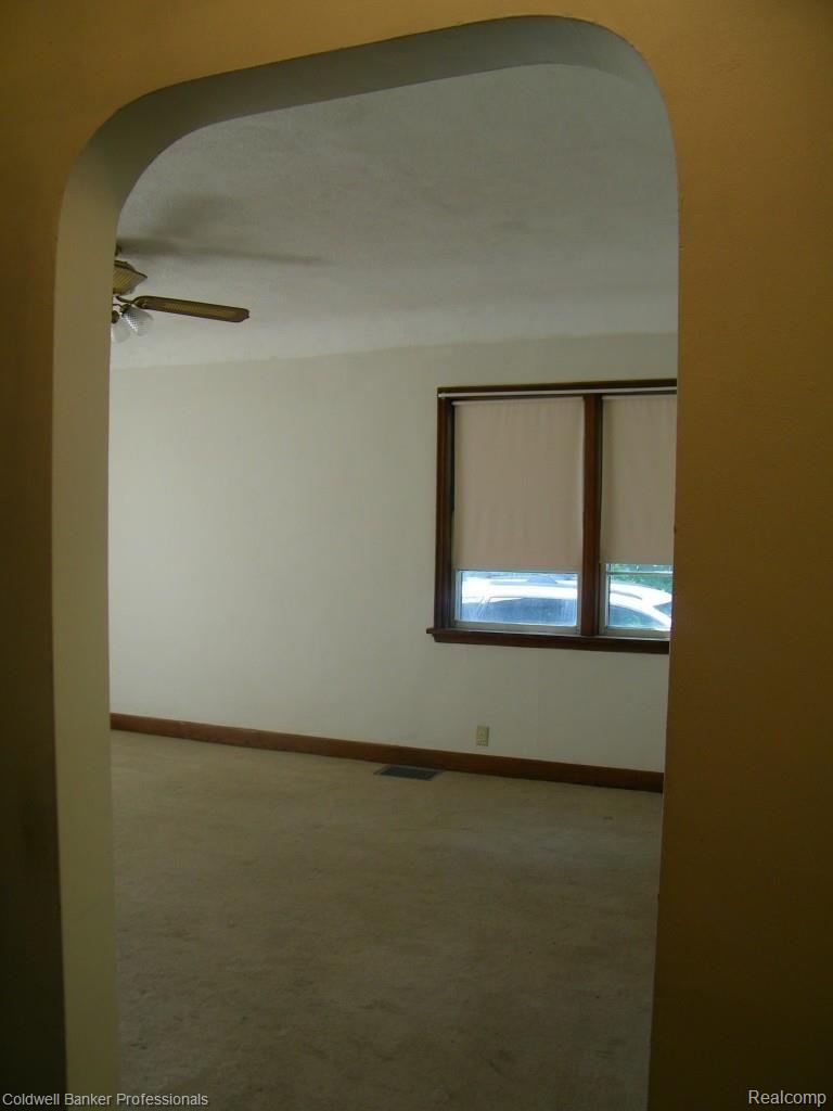 2115 Mitchell Lake Road Attica, MI 48412 - Photo 14 of 24 100_5565.jpg