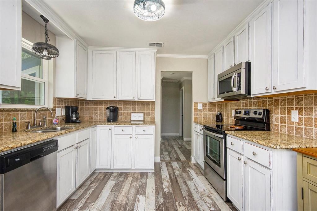 4307 Acoma Court Granbury, TX 76048 - Photo 34 of 40