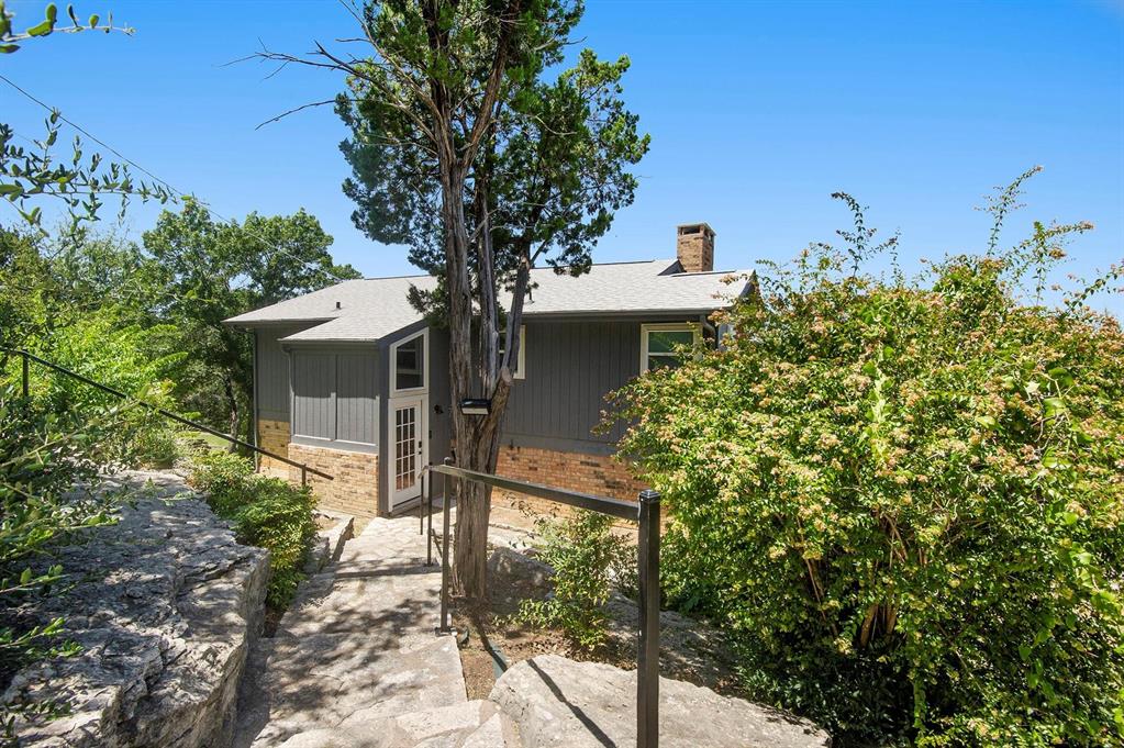 4307 Acoma Court Granbury, TX 76048 - Photo 9 of 40