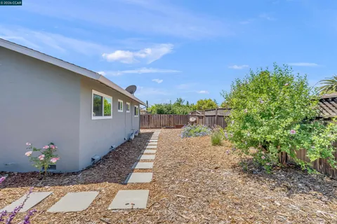 $770,000 | 3573 Falcon Drive, Concord, CA 94520