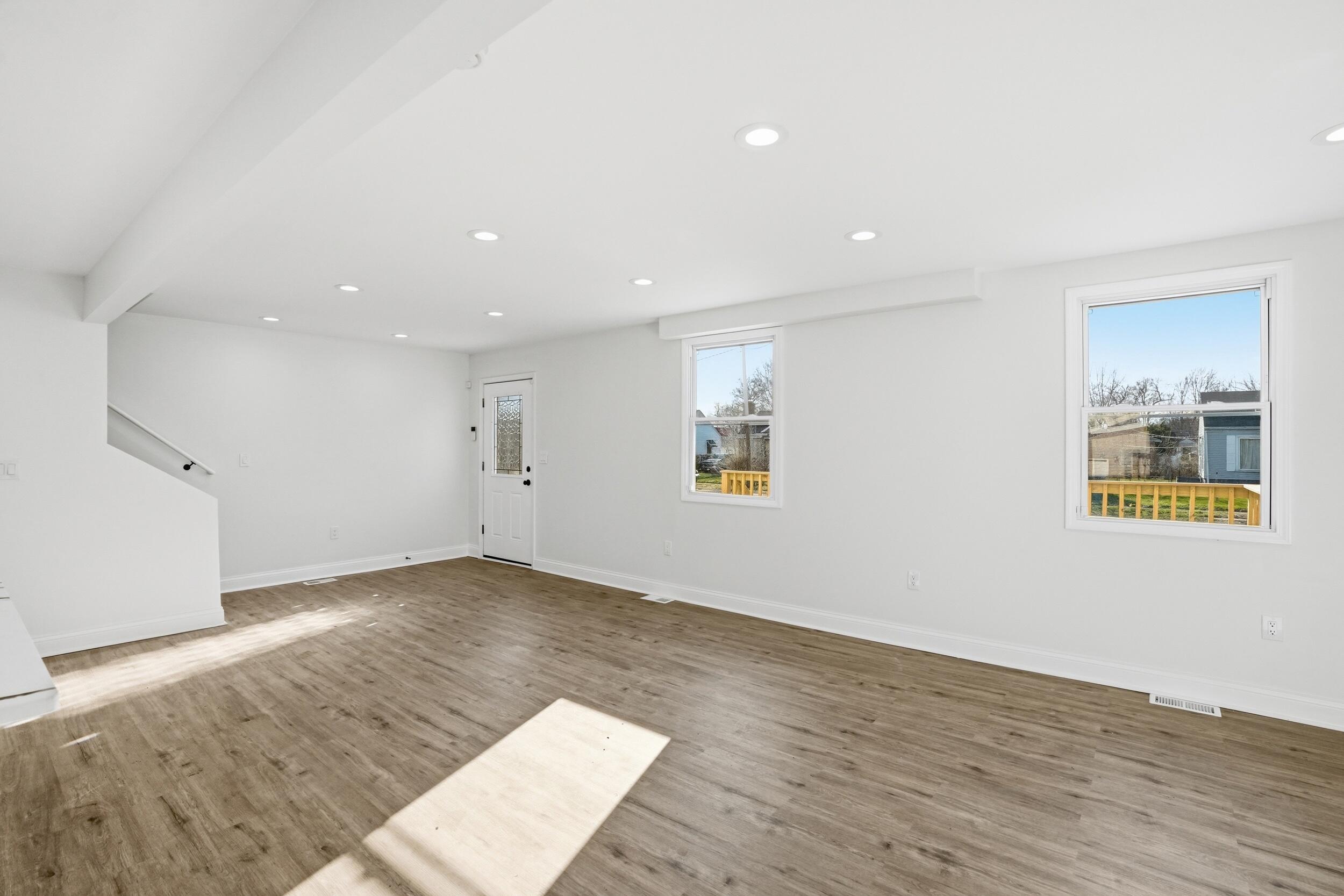 1039 Lane Street Gary, IN 46404 - Photo 7 of 29 2500x1667