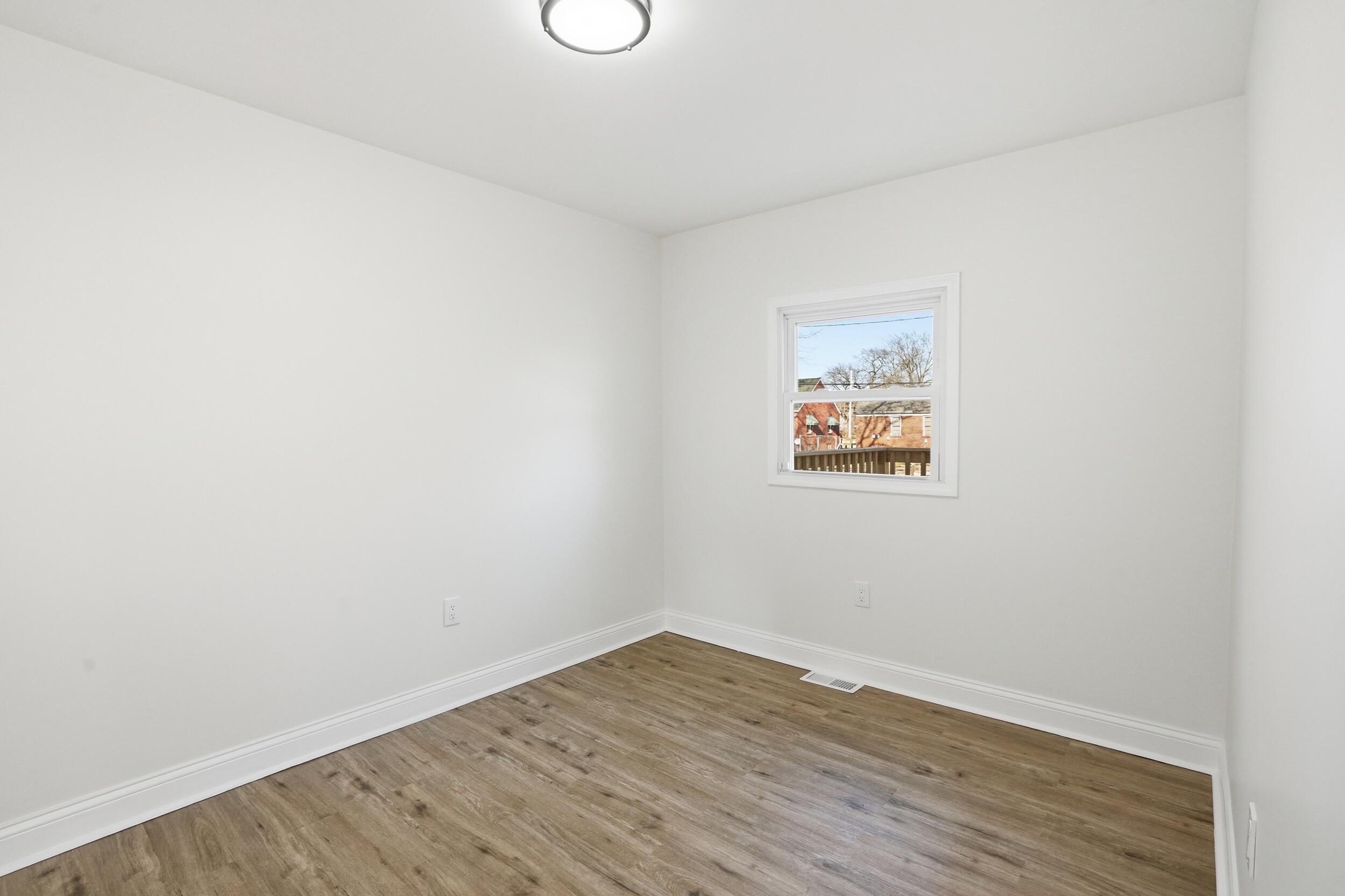 1039 Lane Street Gary, IN 46404 - Photo 10 of 29 2500x1666