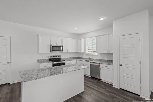 $296,696 | 4161 Bermuda Lane, Seguin, TX 78155