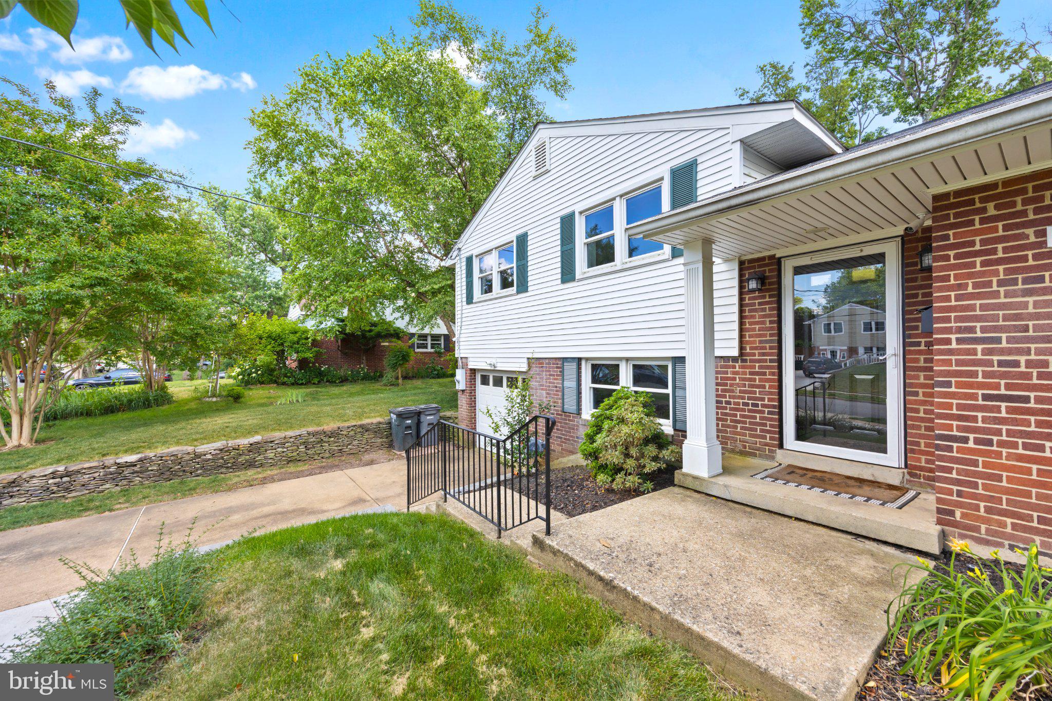 6705 New Hope Drive Springfield, VA 22151 - Photo 5 of 67 Charming home with inviting entrance.
