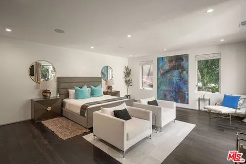 $4,000,000 | 1884 Laurel Canyon Road, Los Angeles, CA 90046