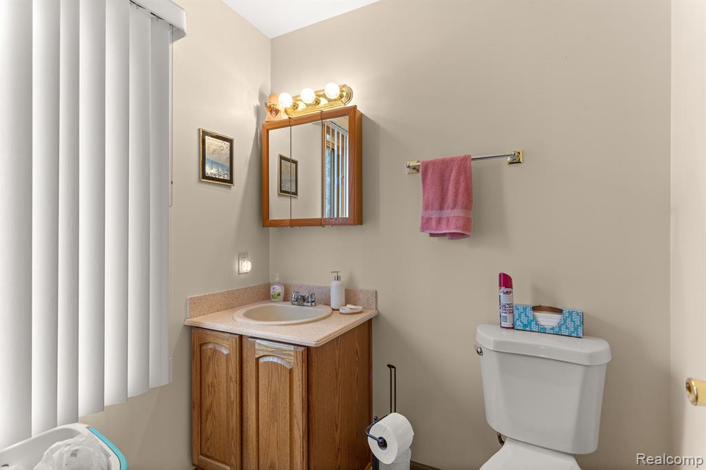 23340 Wick Road Taylor, MI 48180 - Photo 20 of 33