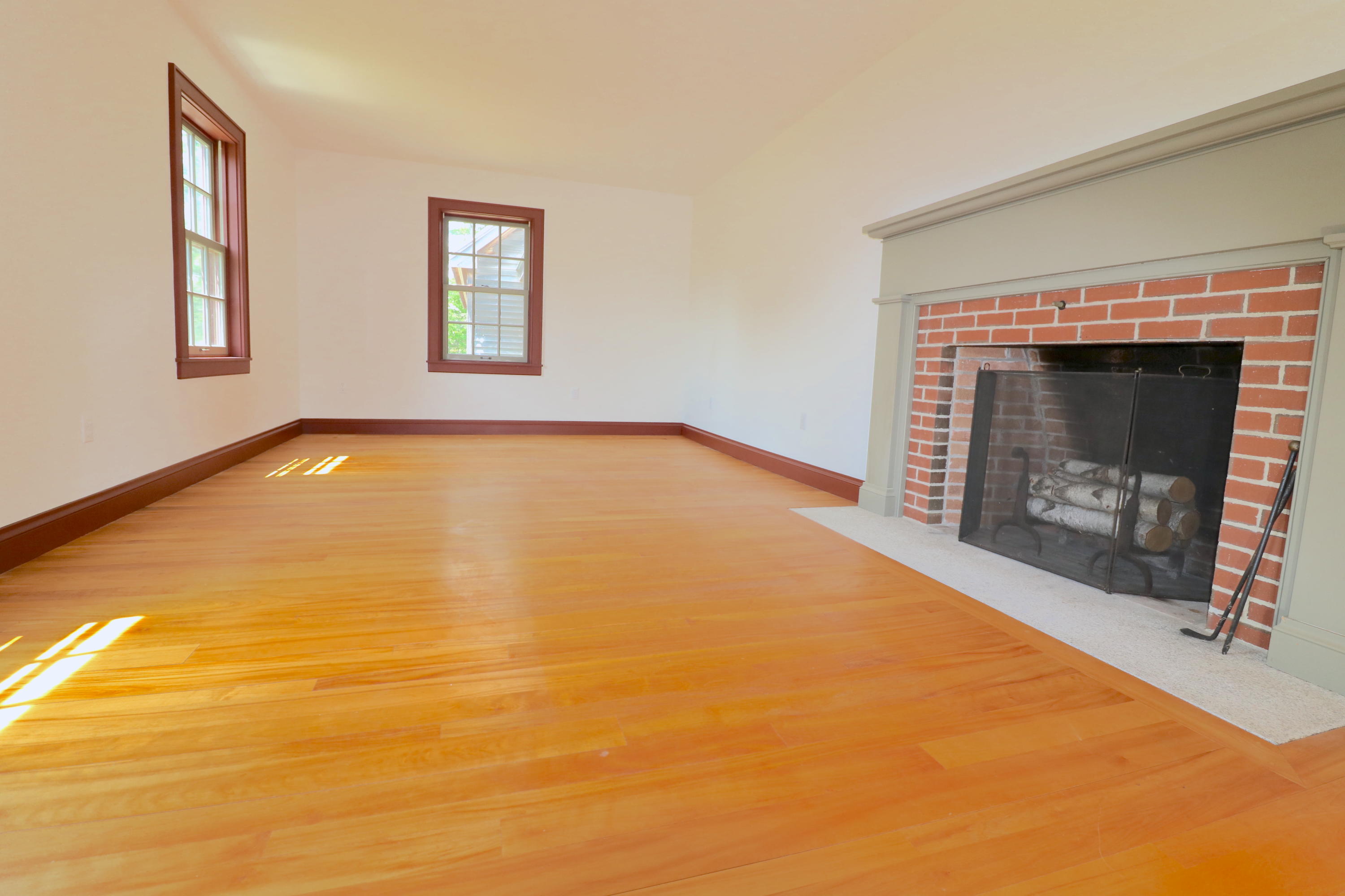 17 Bayview Court Friendship, ME 04547 - Photo 19 of 43 Living room