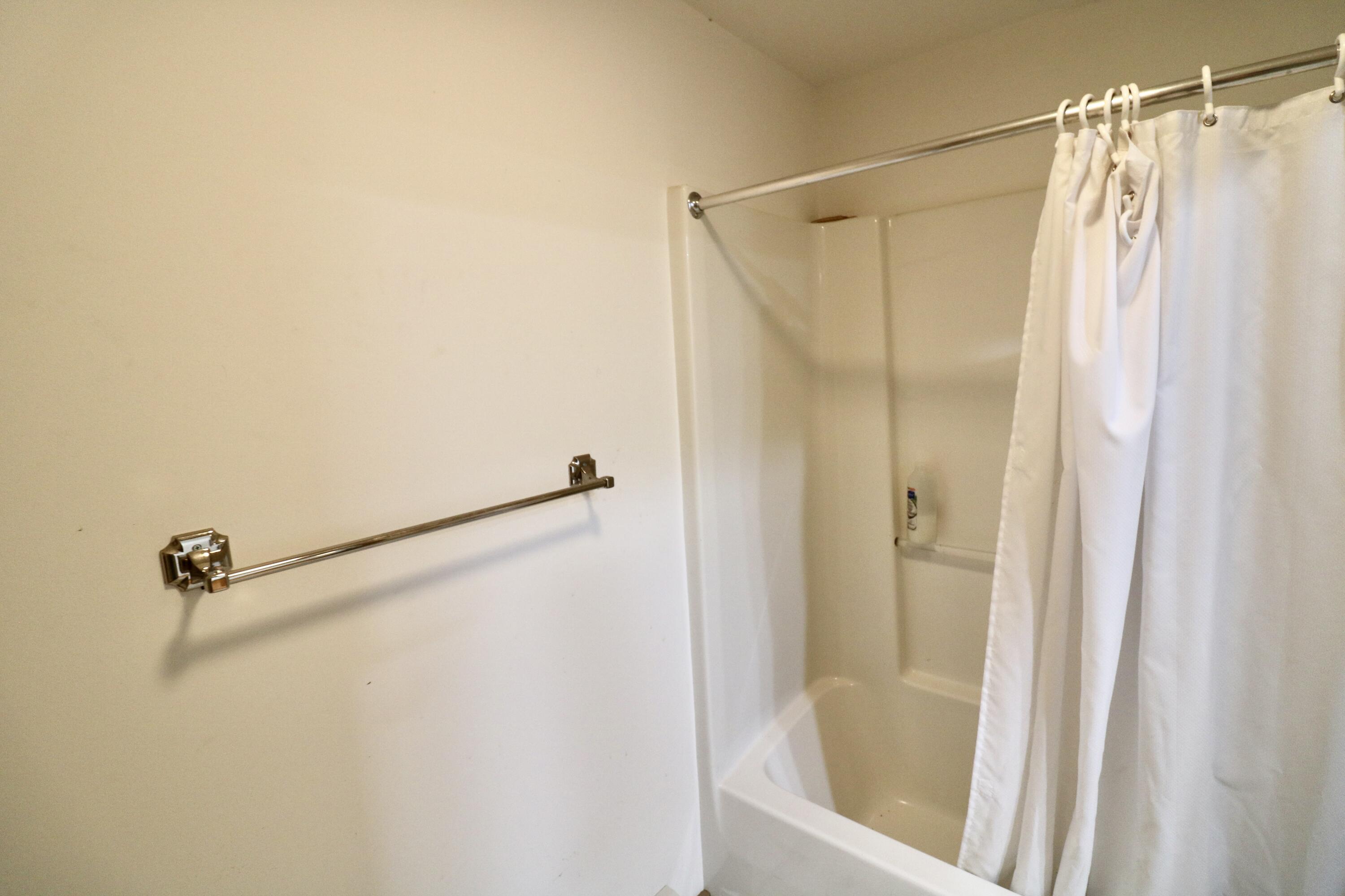 17 Bayview Court Friendship, ME 04547 - Photo 38 of 43 Apt - bath