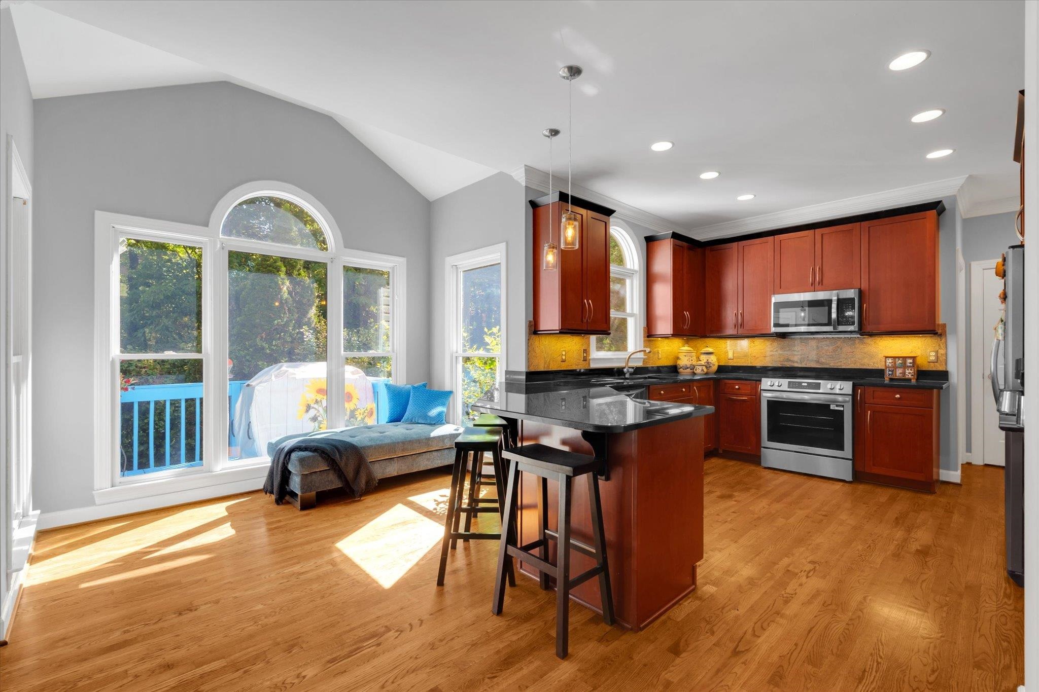 210 Quail Ridge Drive Simpsonville, SC 29680 - Photo 15 of 42 Kitchen