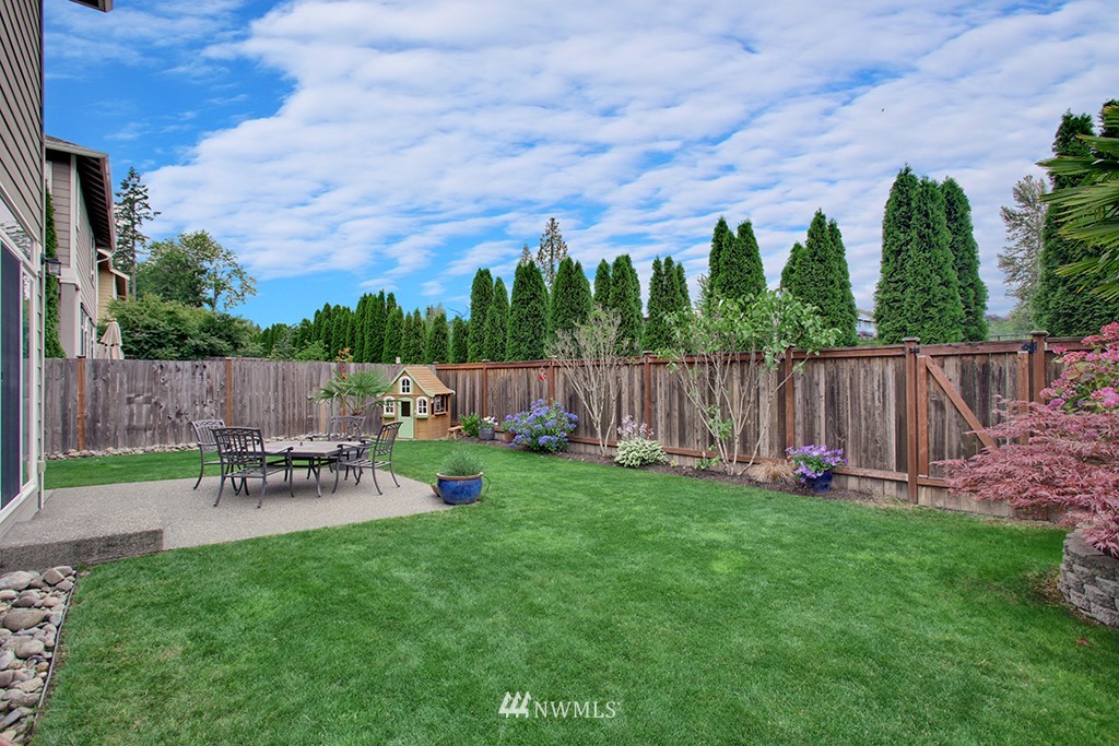 218 Quincy Place Southeast Renton, WA 98059 - Photo 16 of 18