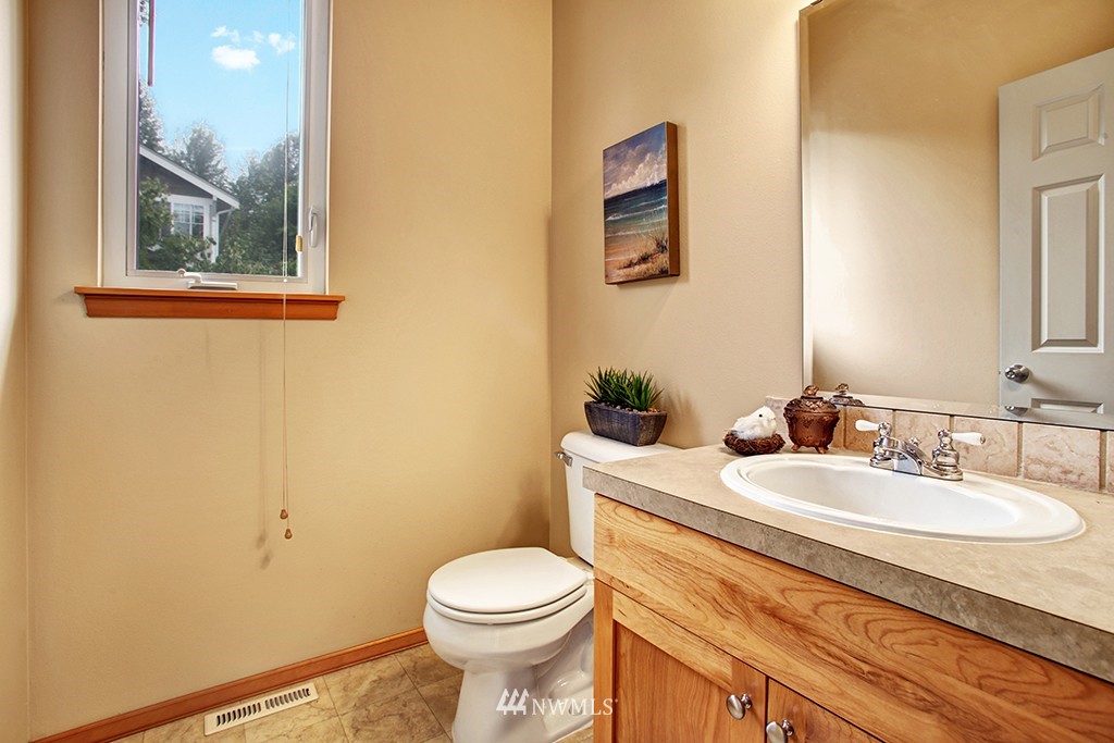 218 Quincy Place Southeast Renton, WA 98059 - Photo 7 of 18