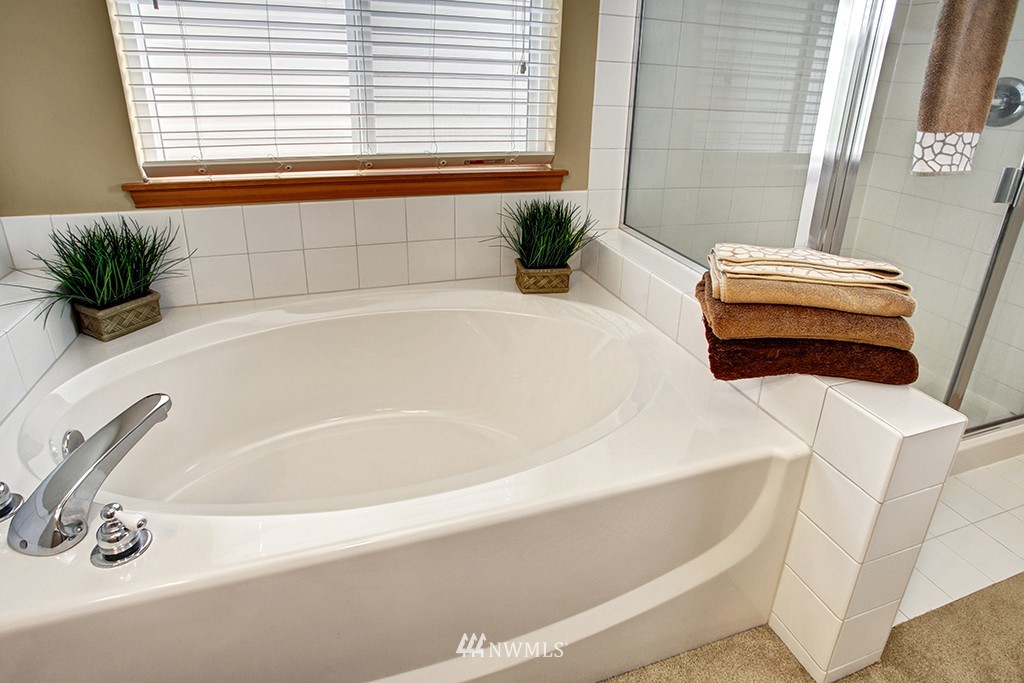 218 Quincy Place Southeast Renton, WA 98059 - Photo 9 of 18