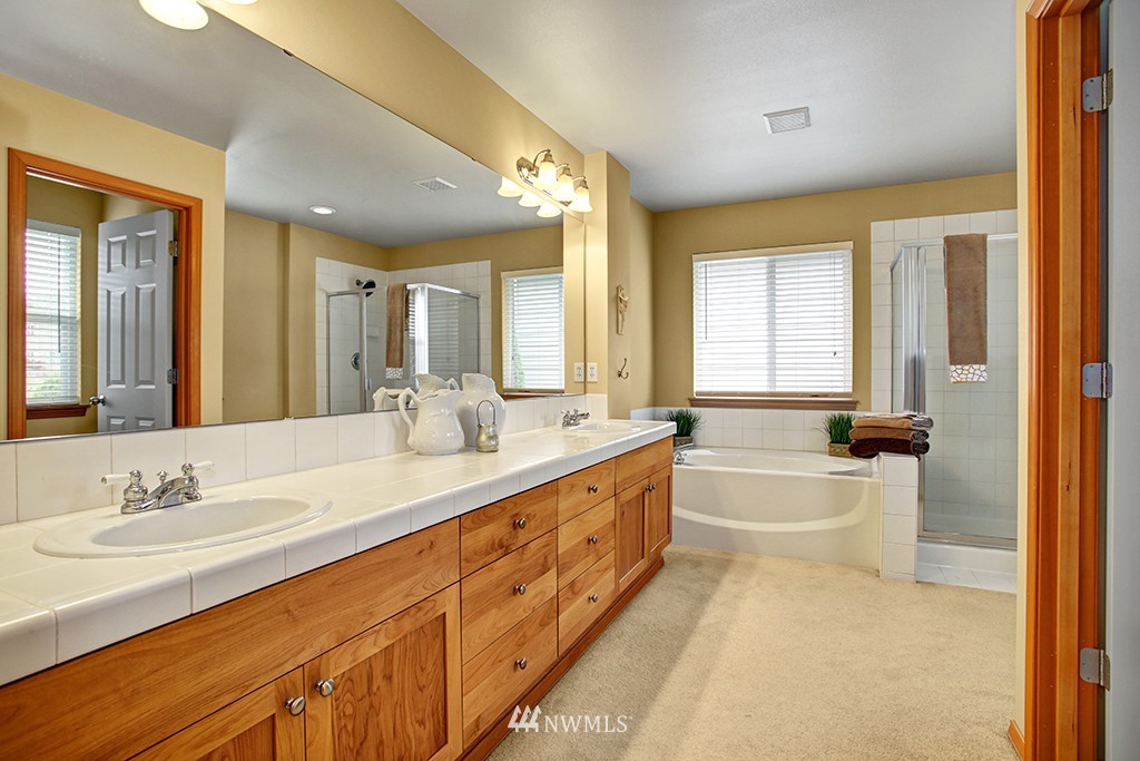 218 Quincy Place Southeast Renton, WA 98059 - Photo 10 of 18
