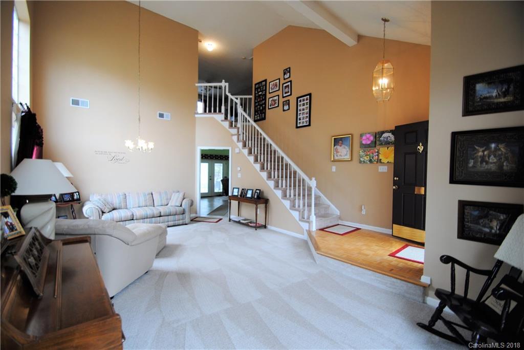 8040 Hunley Ridge Road Matthews, NC 28104 - Photo 3 of 36 Gallery Image 3