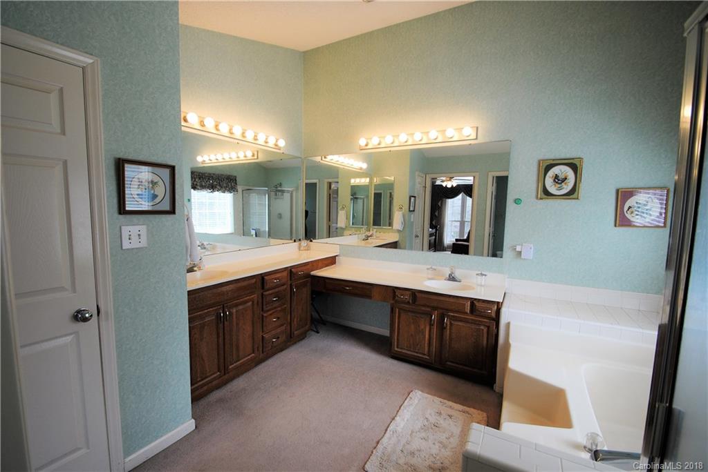 8040 Hunley Ridge Road Matthews, NC 28104 - Photo 23 of 36 Gallery Image 23