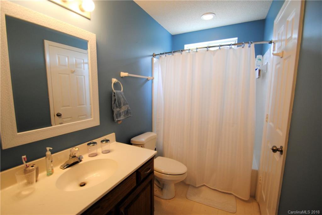 8040 Hunley Ridge Road Matthews, NC 28104 - Photo 29 of 36 Gallery Image 29