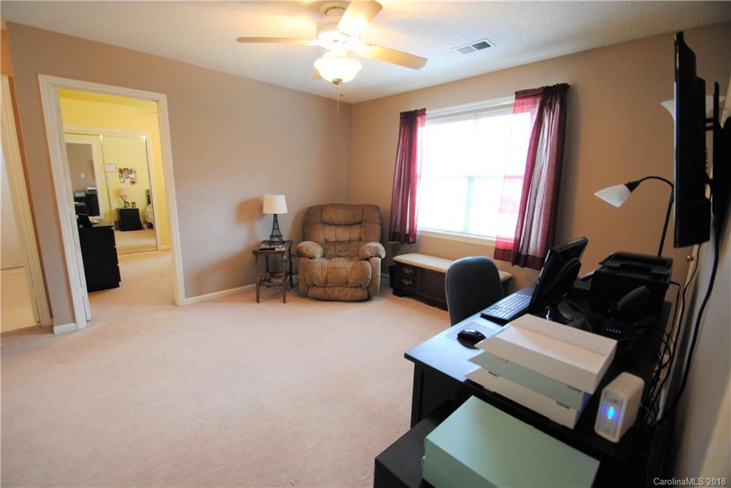 8040 Hunley Ridge Road Matthews, NC 28104 - Photo 31 of 36 Gallery Image 31