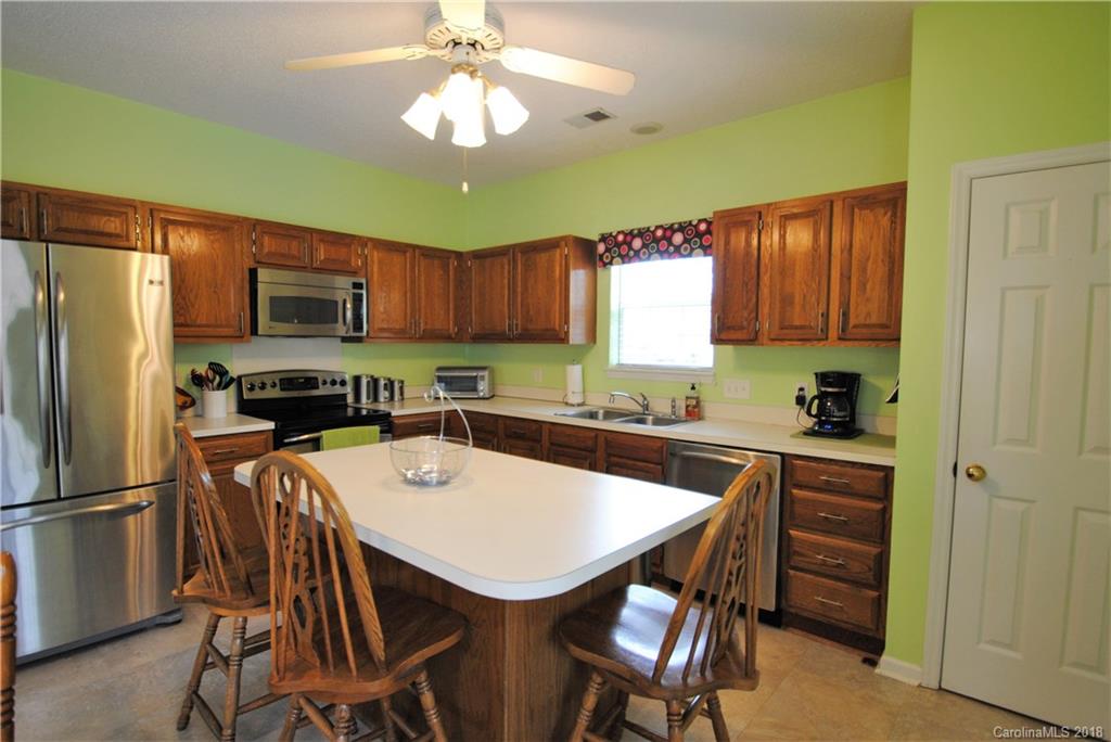 8040 Hunley Ridge Road Matthews, NC 28104 - Photo 8 of 36 Gallery Image 8