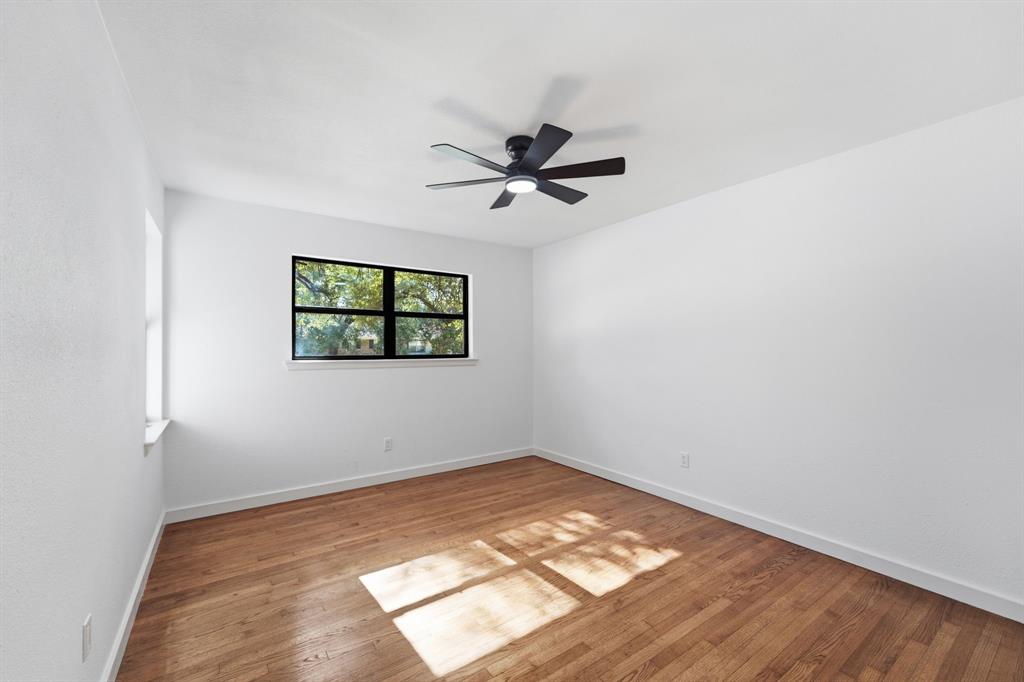 802 Ranier Circle Garland, TX 75041 - Photo 27 of 39 Gallery Image 27