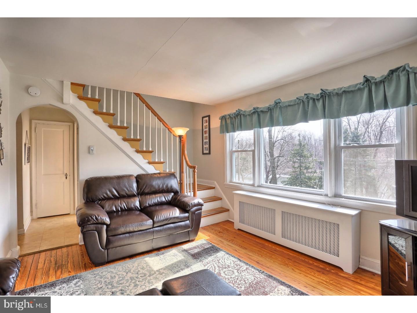 25 South Riverside Drive Reading, PA 19605 - Photo 5 of 20 Gallery Image 5