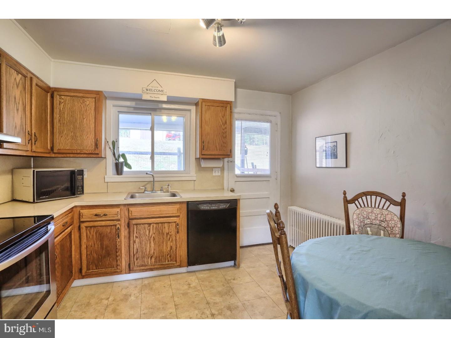 25 South Riverside Drive Reading, PA 19605 - Photo 6 of 20 Gallery Image 6