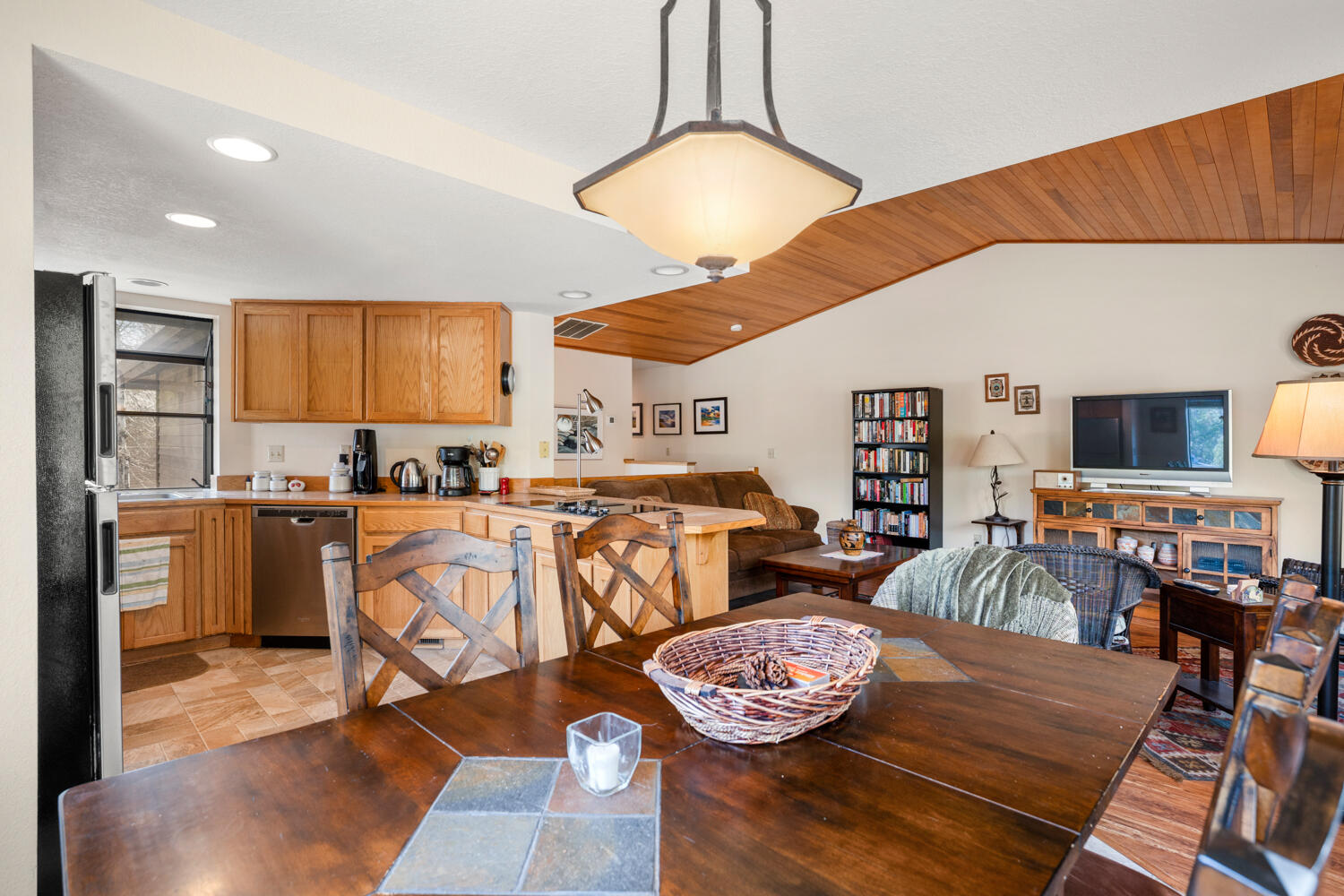 17772 West Core Road, Unit 19 Sunriver, OR 97707 - Photo 11 of 38 11