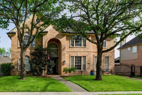 $683,500 | 321 Glen Hollow, Keller, TX 76248