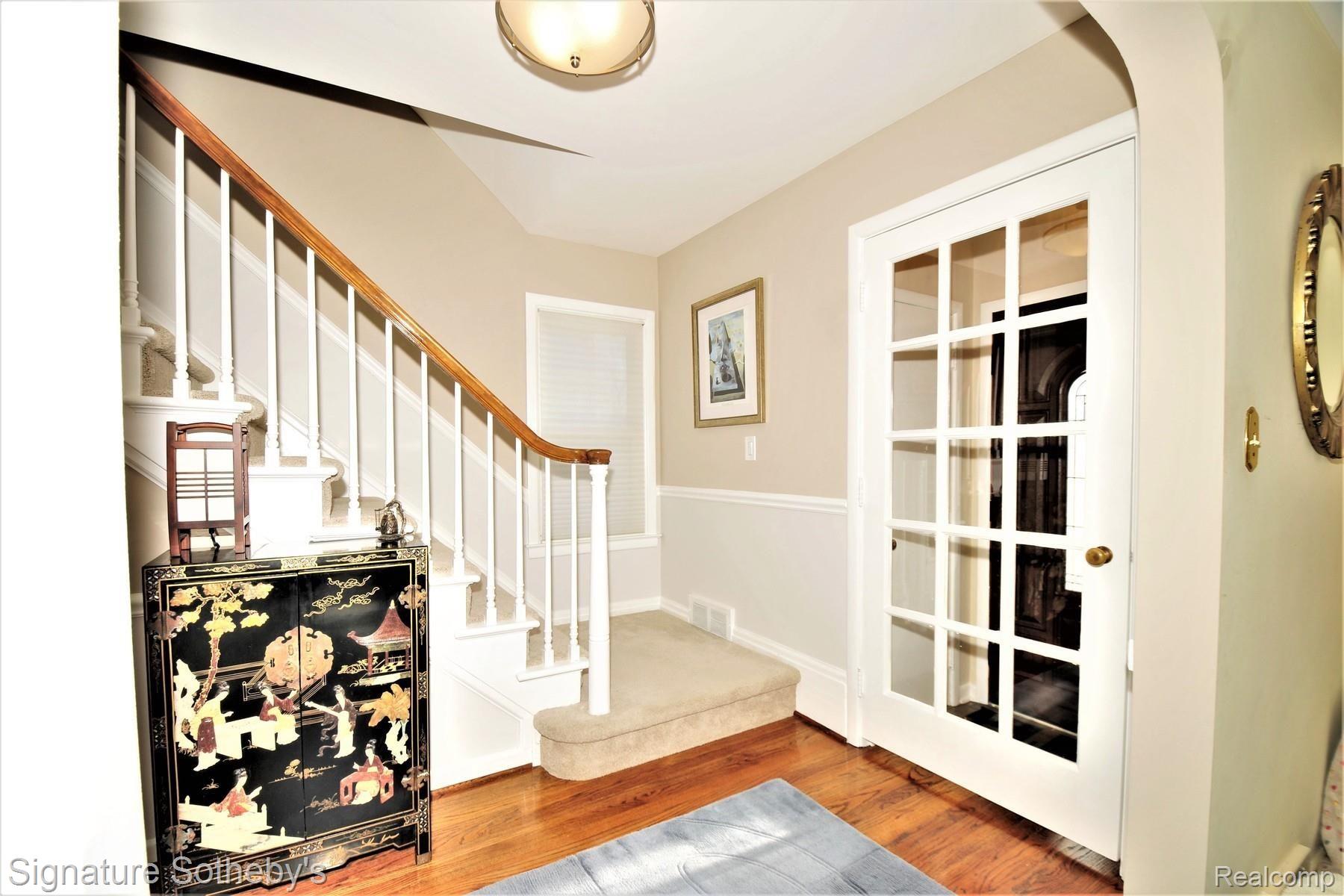 1928 Littlestone Road Grosse Pointe, MI 48236 - Photo 18 of 27 DSC_5607JPG.jpg